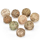 Natural Grass Chew Balls — Braided Teeth-Grinding Toy for Small Pets
