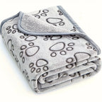 Soft Fluffy Pet Blanket — Cartoon Print Cotton Throw for Cats & Dogs