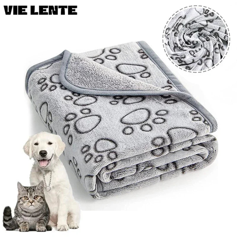 Soft Fluffy Pet Blanket — Cartoon Print Cotton Throw for Cats & Dogs