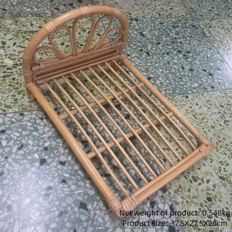 Mini Rattan Cat Bed Frame for Kitten Photo Shoots
