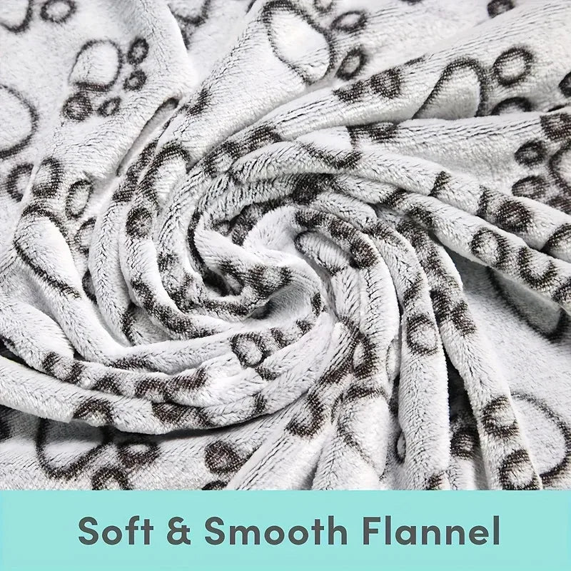 Fluffy Cartoon Print Pet Blanket — Soft Cotton Mat for Cats & Dogs