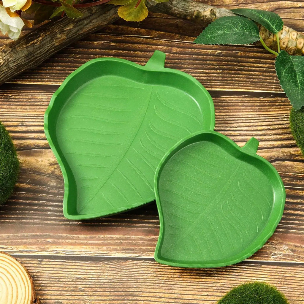 Leaf-Shaped Reptile Food & Water Bowl — Decorative Terrarium Dish