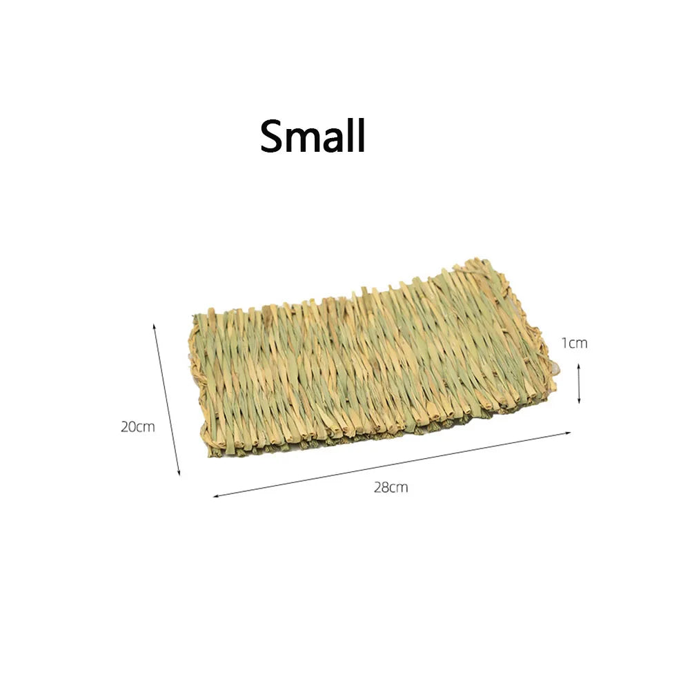 Natural Straw Chew Mat — Woven Hay Bedding for Small Pets