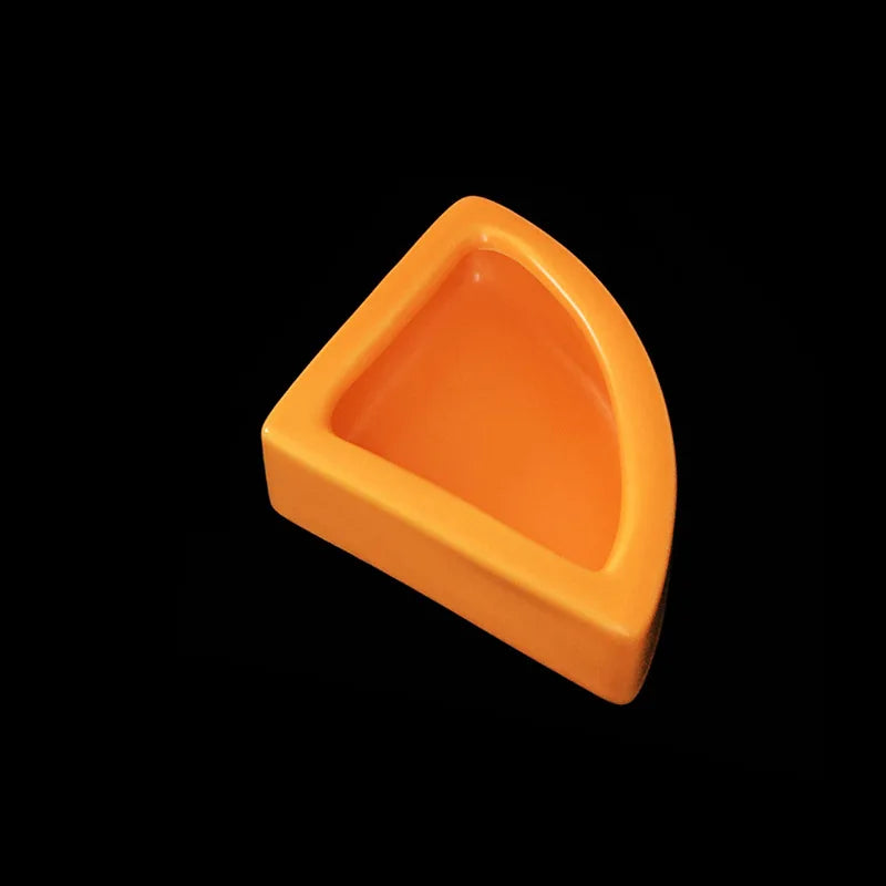 Ceramic Anti-Escape Feeder Bowl — Round & Fan-Shaped Dish for Lizards & Bearded Dragons