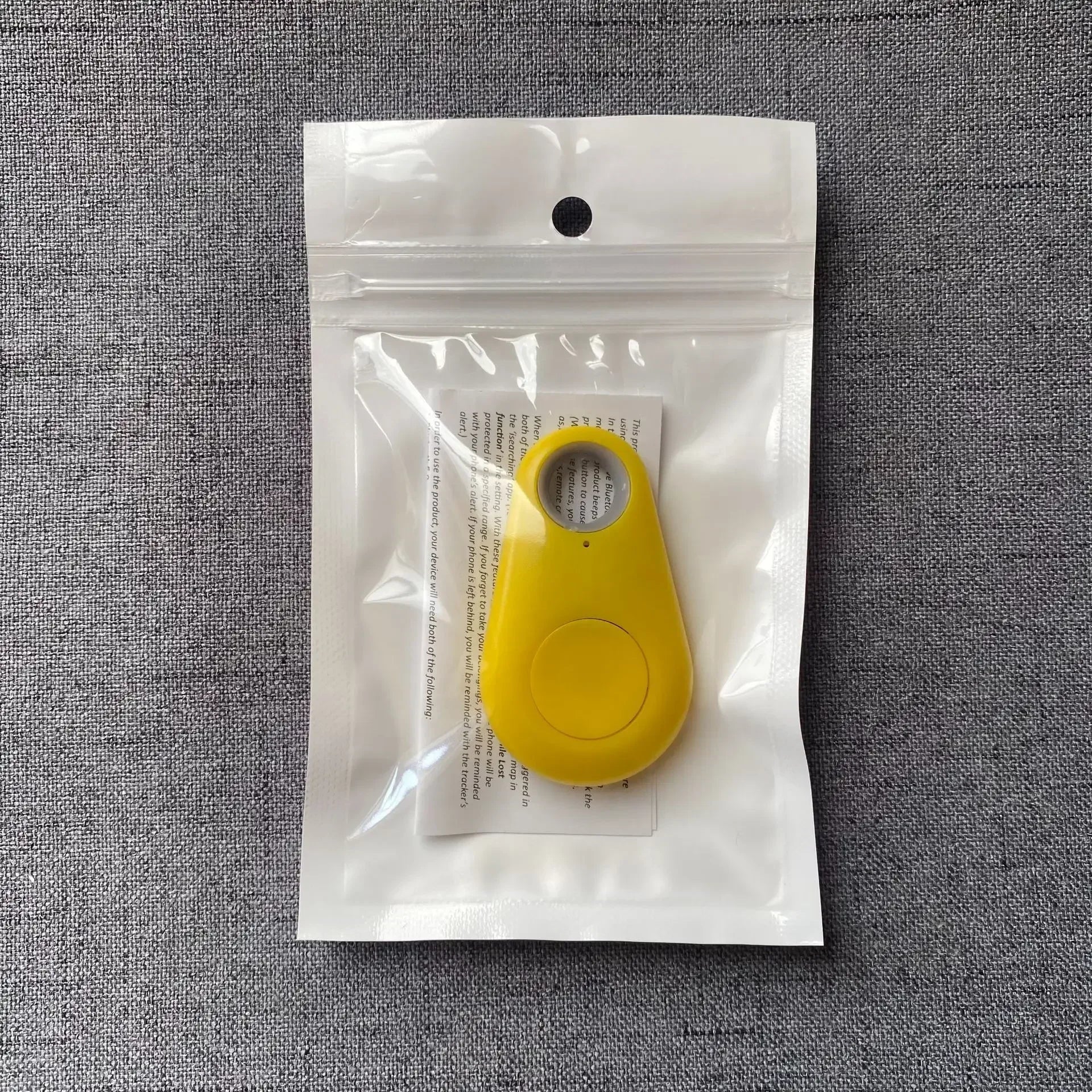 Bluetooth Smart Tag Keychain Tracker - Anti-Loss Finder for Pets & Keys