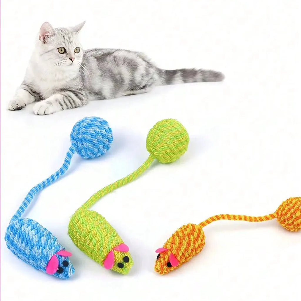 Knitted Mouse Ball Toy with Rustling Tail — Crinkle Sound Cat Toy