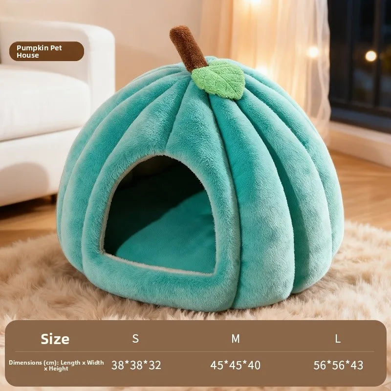 Pumpkin-Shaped Enclosed Winter Pet Bed
