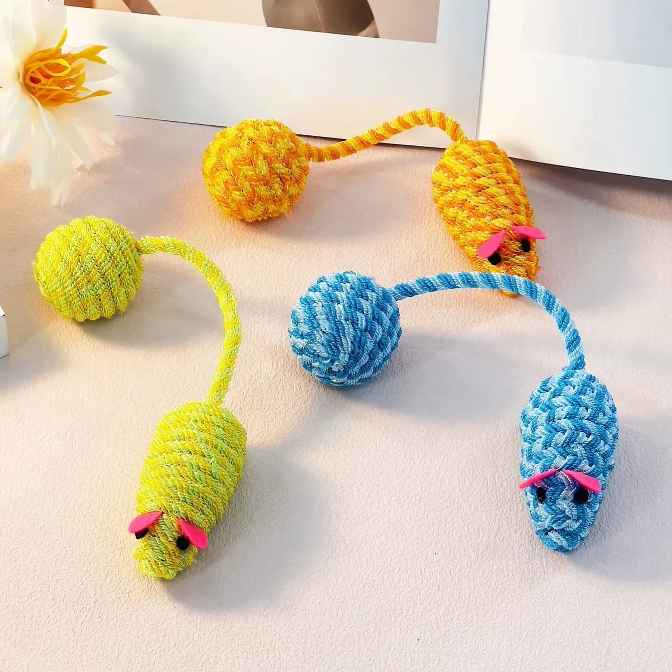 Knitted Mouse Ball Toy with Rustling Tail — Crinkle Sound Cat Toy