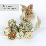 Natural Grass Chew Balls — Braided Teeth-Grinding Toy for Small Pets