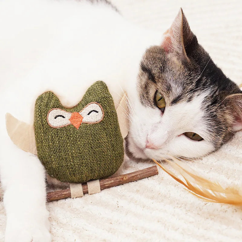 Catnip & Silvervine Feather Chew Toy — Dental Health & Boredom Buster