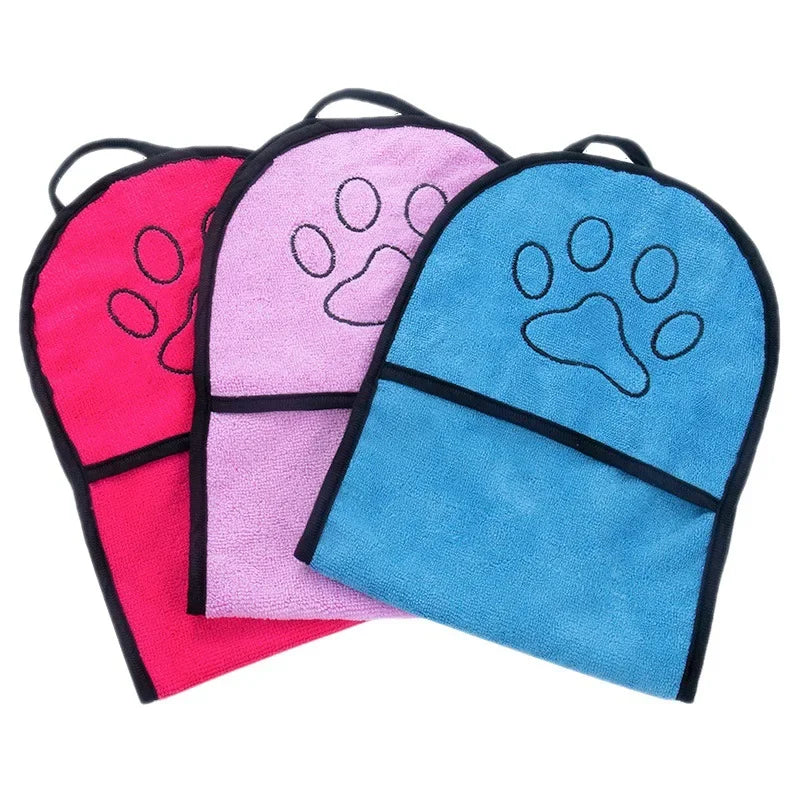 Quick-Dry Pet Towel with Pocket Design — Hangable Absorbent Bath Wrap