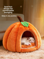 Pumpkin-Shaped Enclosed Winter Pet Bed