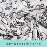 Soft Fluffy Pet Blanket — Cartoon Print Cotton Throw for Cats & Dogs