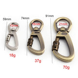Swivel Locking Carabiner Clip — Auto-Lock Hook for Pet Leashes & Keychains