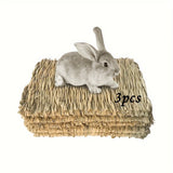 Handwoven Grass Mat — Natural Chew Bed for Rabbits & Guinea Pigs